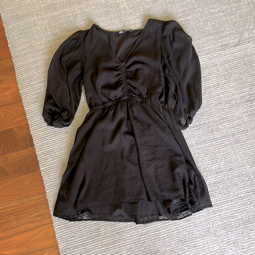 Zara - medium black dress